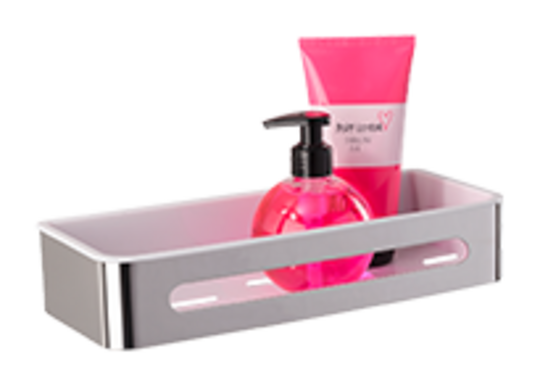 Hochwertiges Wandregal für zusätzlichen Stauraum in Bad und Gäste-WC.