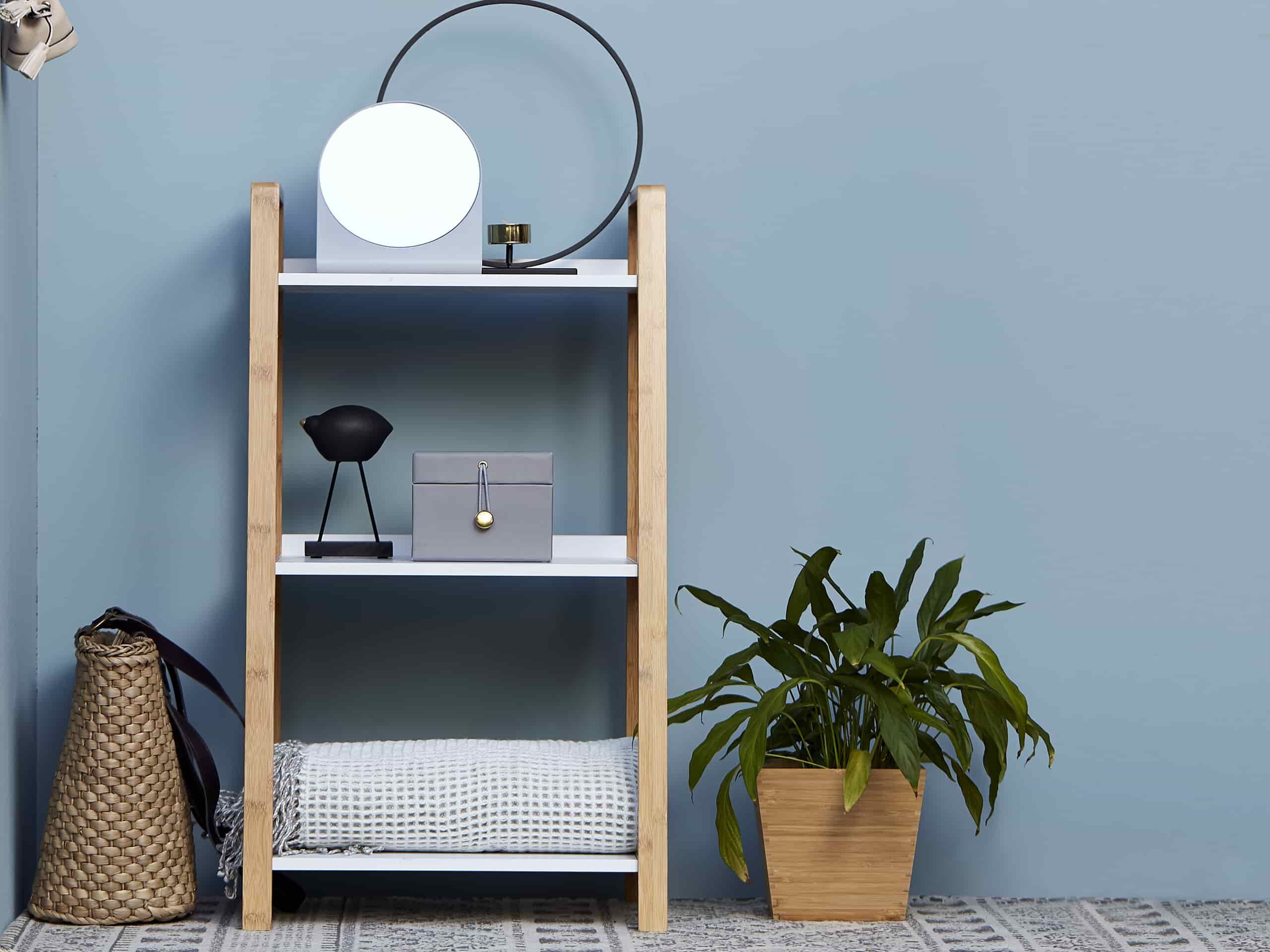 Das Regal Finja von WENKO im skandinavischen Design