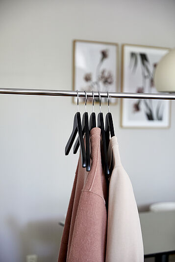 Kleiderbügel von WENKO für die Garderobe